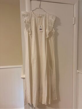 Skall studio White Eyelet Ruffle Maxi Dress